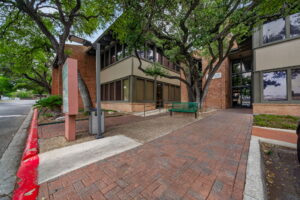 6800 park ten blvd 32