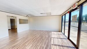 202 n king suite 208 (5)